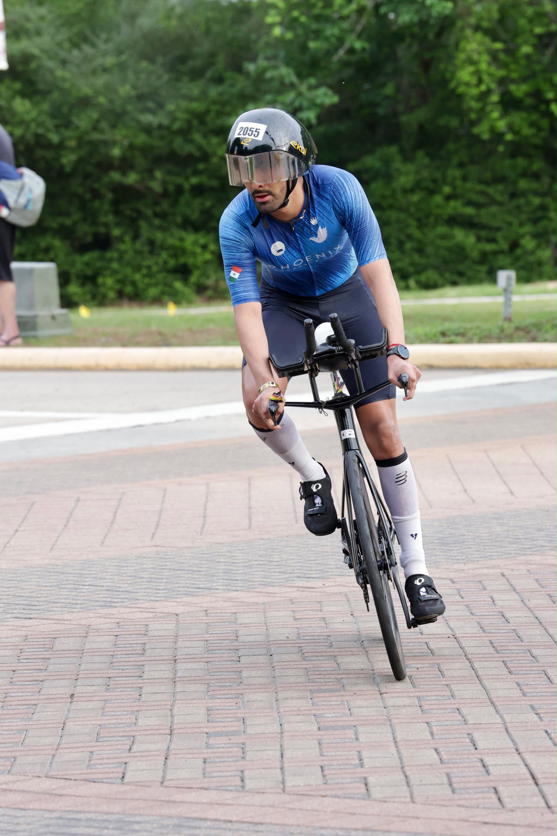 Diego Figueroa en bicicleta de triatlón